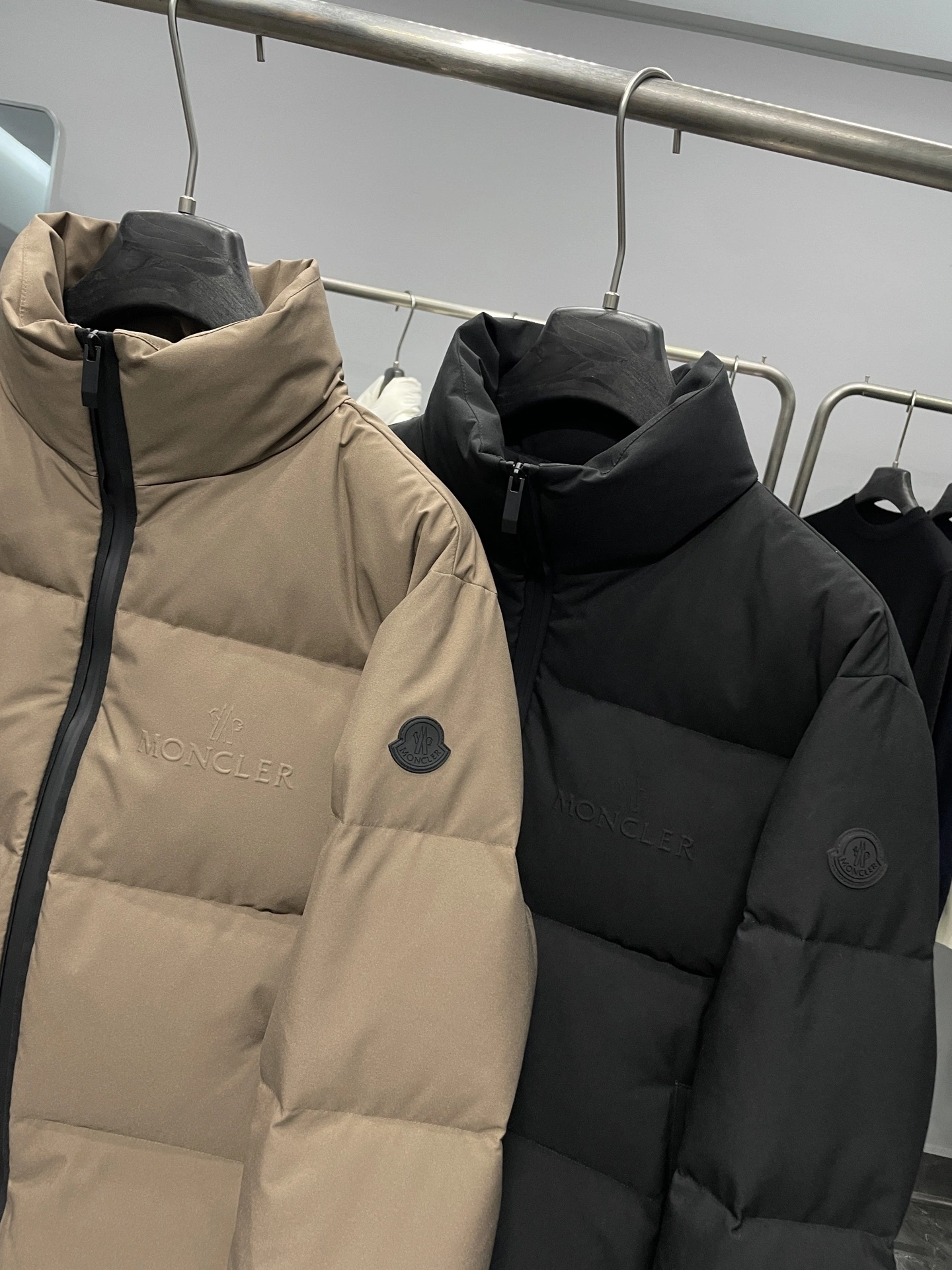 wg.luxury-- 7o9385r Down jacket white duck down nylon 2colour item: E-F000J1307-2